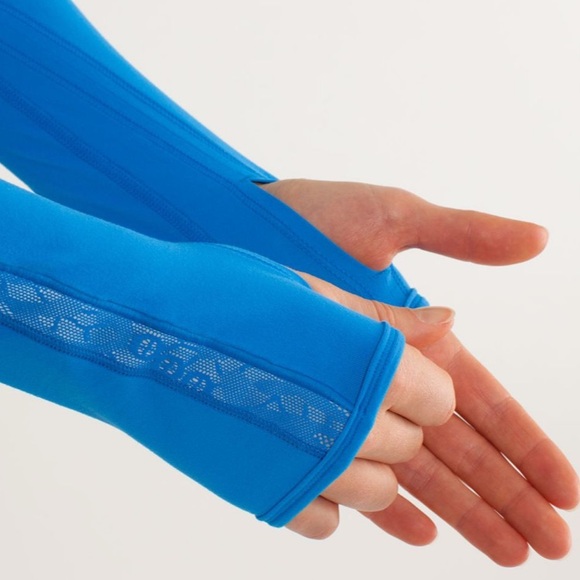 Lululemon Run: Speedy Turtleneck Beaming Blue SZ 8 - Picture 4 of 14